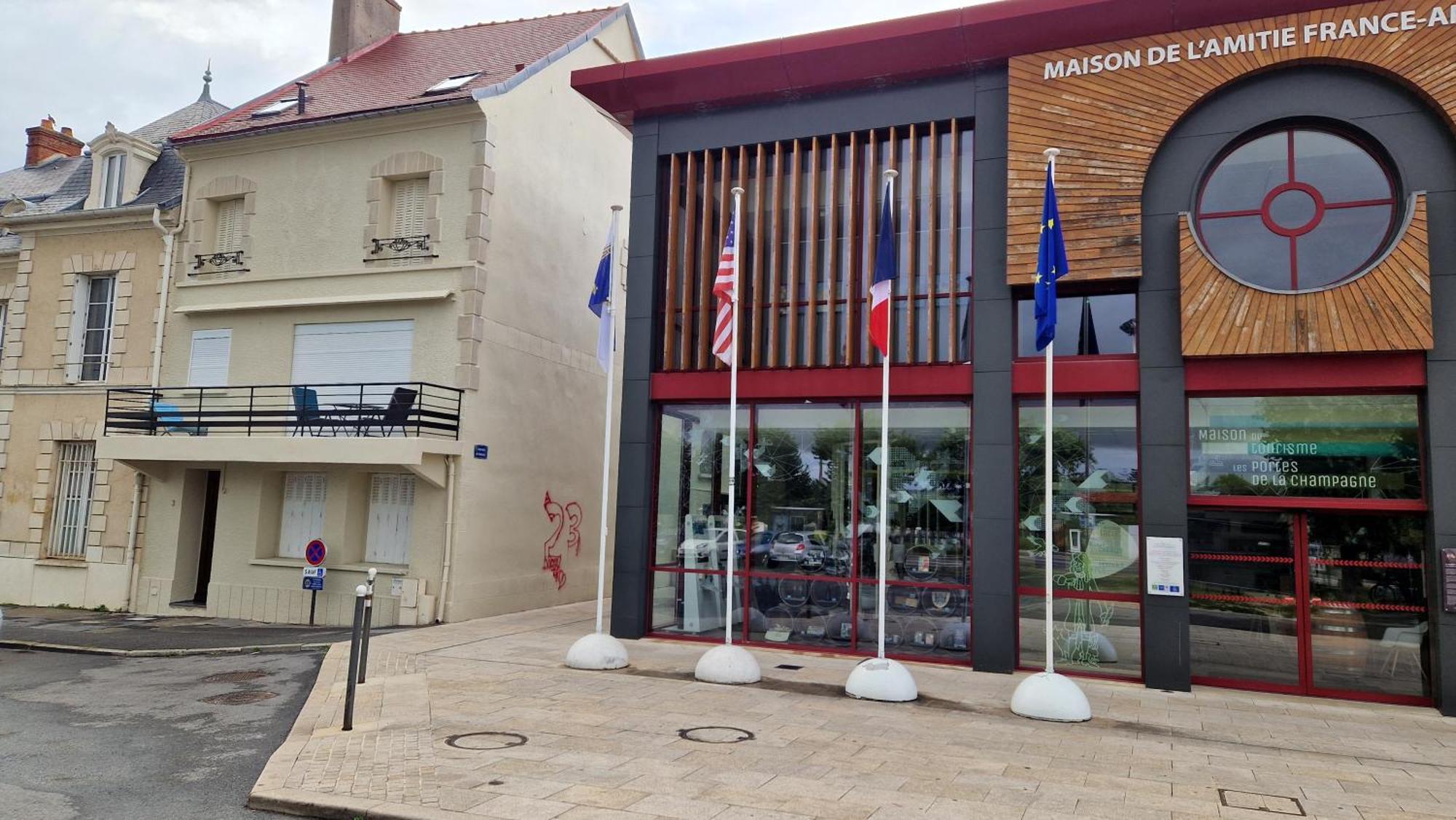 L'Hirondelle Apartment Chateau-Thierry Bagian luar foto